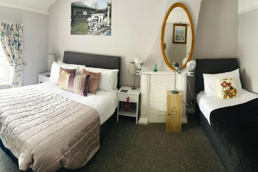 Rooms@ Remedy 2 Bedroom Southport Dış mekan fotoğraf
